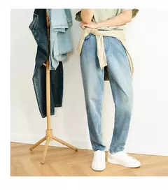 Image of Semir Jeans hombres Retro desgastado lavado sensación fresca pantalones cónicos 2025 nuevos pantalones largos de verano clásico versátil para ropa Casual