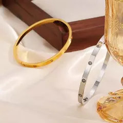 Imagen de Brazalete de Lujo con Circonita Redonda – Elegancia Clásica