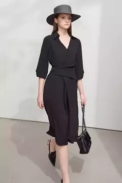 AMII vestido minimalista mujer 2025 primavera nuevo elegante Oficina señora solapa cuello pico ajustado no elástico plisado hasta la rodilla vestido acampanado 12521027 - online store