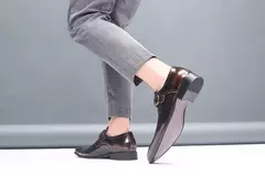 Zapatos de cuero británicos con punta estrecha para hombre, zapatos individuales de tacón bajo con hebilla, zapatos sin cordones de talla grande para hombre en internet