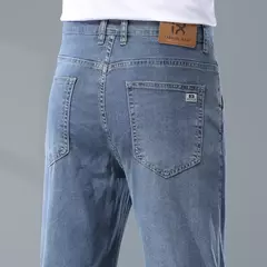 2025 verano fino hombres Lyesel suave caída moda pantalones vaqueros sueltos rectos negocios Casual pantalones de seda hielo ropa de marca on internet