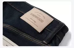 SIMWOOD 2025 Otoño Invierno nuevo ajuste Regular 15oz pantalones vaqueros indecolorables hombres cómodo proceso cepillado forro pantalones vaqueros pesados - online store