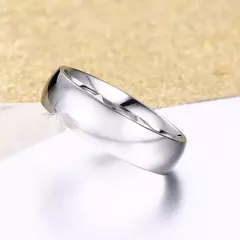 Vnox Anillo de bodas clásico para hombres y mujeres, joyería de acero inoxidable para dedo, anillo liso clásico de 6 mm y 8 mm - comprar en línea