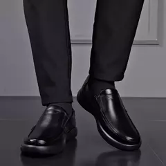 Imagen de 2025 zapatos de cuero genuino + microfibra para hombre 38-47 mocasines de goma antideslizantes suaves zapatos de cuero casuales para hombre