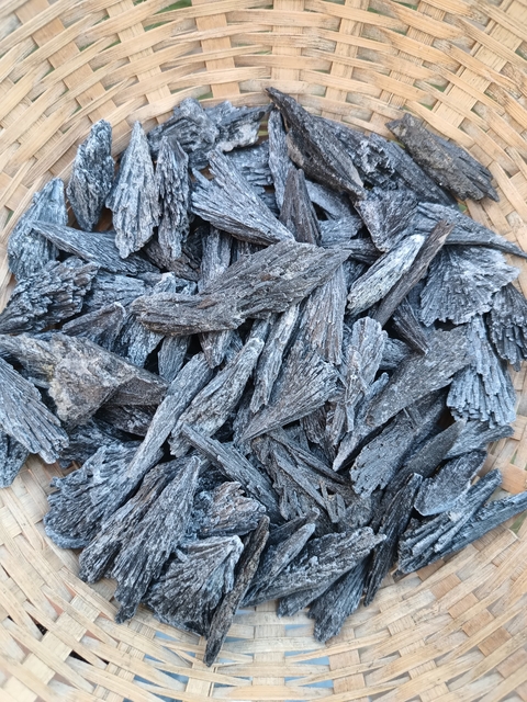 CIANITA NEGRA x100grs
