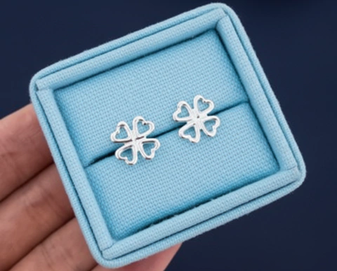 Brinco Trevo - comprar online