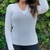 Blusa básica gola V Zoe - comprar online