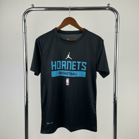 Camiseta Dri-Fit NBA Charlotte Hornets - Pré Jogo - Masculina Nike - Preta
