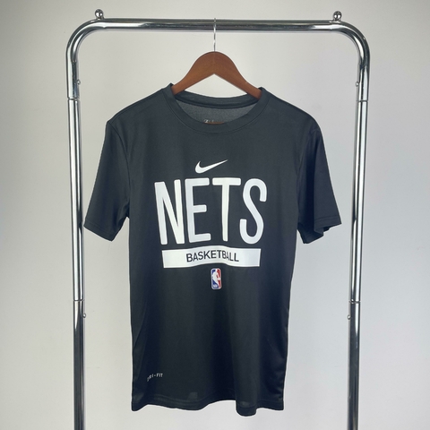 Camiseta Dri-Fit NBA Brooklyn Nets - Pré Jogo - Masculina Nike - Preta
