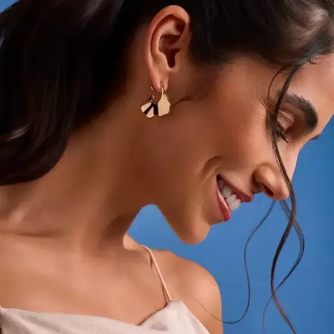 Brinco Meia Argola Twisted