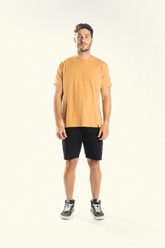 Remera toronto basic camel - comprar online