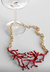 Colar com Corais em Metal vermelho com corrente no banho dourado - Camila Kruk Semijoias