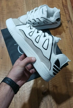 Adidas Osiris en internet