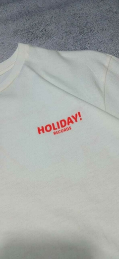 Remera Holiday en internet