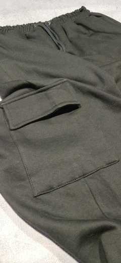Joggin Negro Cargo Friza en internet