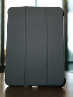 Funda para Ipad. Protege tu equipo y es funcional para escritorio. - La Vendimia