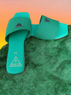 Sandalias Guess Verdes en internet