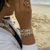 Pulseira Leona na internet