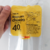 Embalagem do braço para chuveiro de 40 cm da Enerbras, destacando informações sobre a instalação e características do produto.