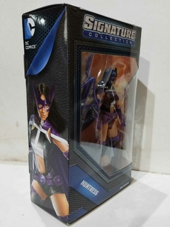 Figura DC Huntress - Signature Collection en internet