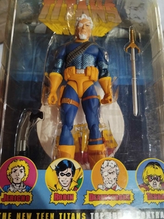 Figura Deathstroke - The New Teen Titans - comprar online
