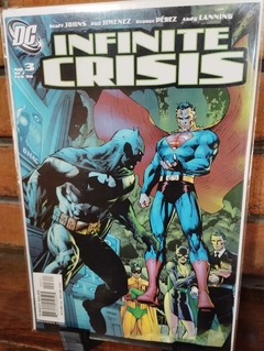 Infinite Crisis #3 Portada A de Jim Lee