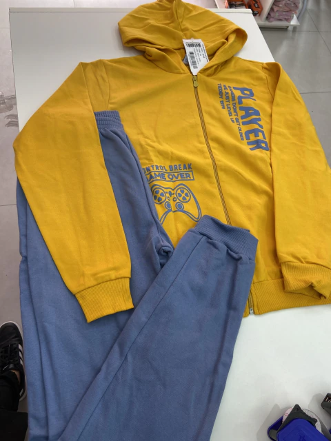 CONJUNTO BLUSÃO + CALÇA - TEDDY
