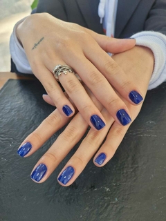 Esmaltado Semipermanente en Manos