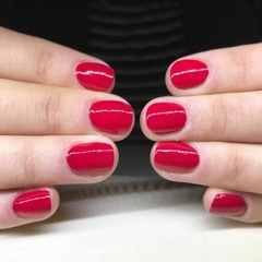 Esmaltado tradicional en manos