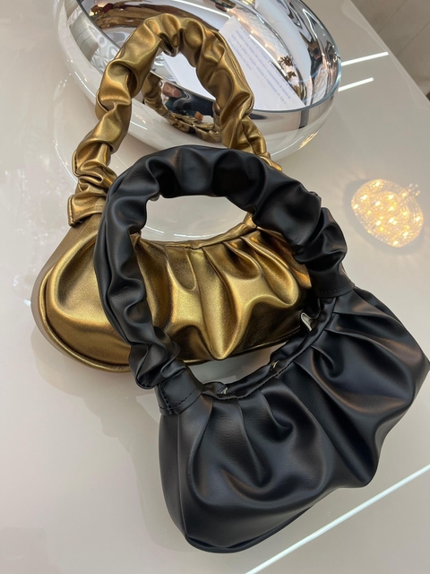 Bolsa meia lua franzida