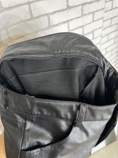 Calça couro resinada - comprar online