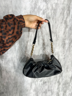 Bolsa meia lua corrente - Flstore