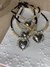 Collar beige y negro corazón - Bonita Magia Mayorista