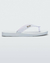 Chinelo Melissa Sun Long Beach II na cor branca com detalhes brilhantes.