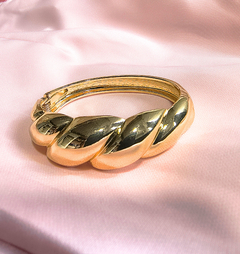Bracelete trabalhado banhado a ouro 18k/semijoias