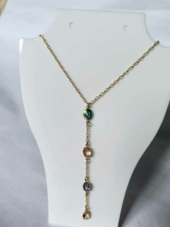 Colar banhado a ouro 18k/ gravatinha com gotas coloridas na internet