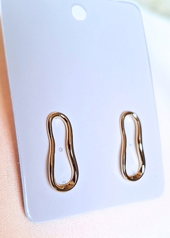 Brincos orgânicos minimalistas banhados a ouro 18k - comprar online