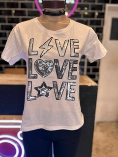 Imagen de REMERA BORDADA LOVE LOVE