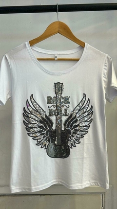 REMERA BORDADA GUITARRA en internet