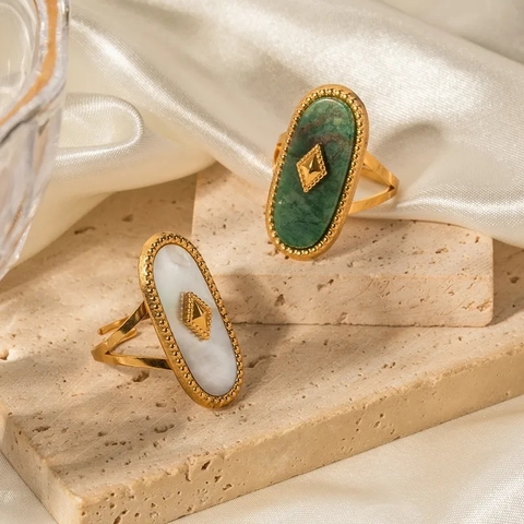 Anillo piedra verde #4698