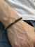 Pulsera hematite gruesa con medio circulo de plata 925 - comprar online