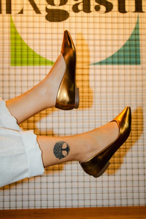 Sapatilha metalizada