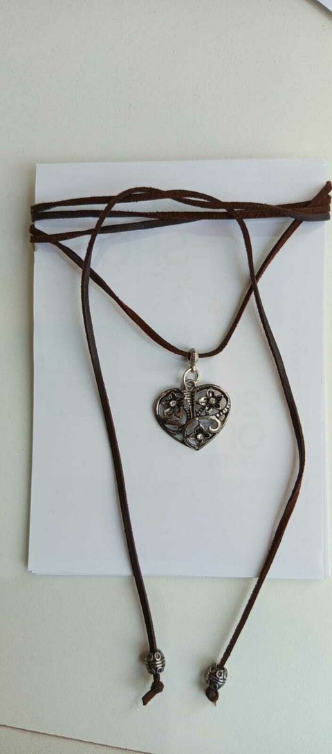Choker Dina