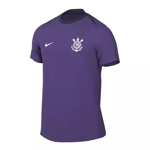 Camisa de treino do Corinthians 2025/2026 na cor roxa modelo premium com logo e escudo do Corinthians no peito