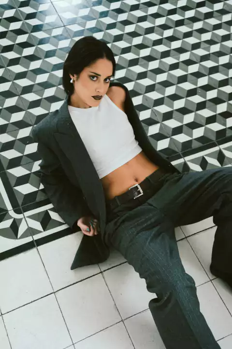 TRAJE RAÚL
