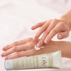 O Boticario Lily Serum Leave-in Acetinado Capilar 100ml - comprar online