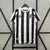 Camisa listrada do Santos FC, modelo II, com o nome Neymar Jr. e número 10, da Umbro, coleção 24/25, masculina.
