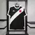 Camisa de torcedor do Vasco da Gama, modelo I 24/25, nas cores preta e branca, com detalhes em vermelho e logotipo da Kappa.