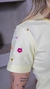 T-shirt Gola Tradicional Bordada Flores na internet