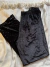 Pantalón liviano media temporada con brillo (talle L)